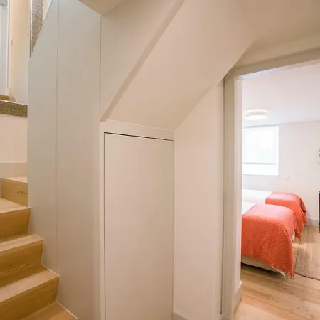 Courtyard & Elegance 아파트 *