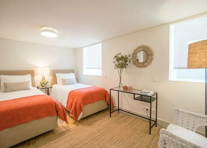 Courtyard & Elegance Apartment Lisbon