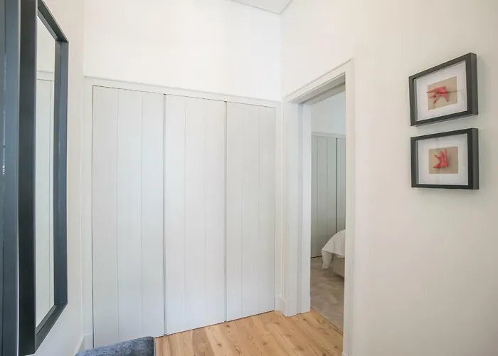 Courtyard & Elegance * Lisbon