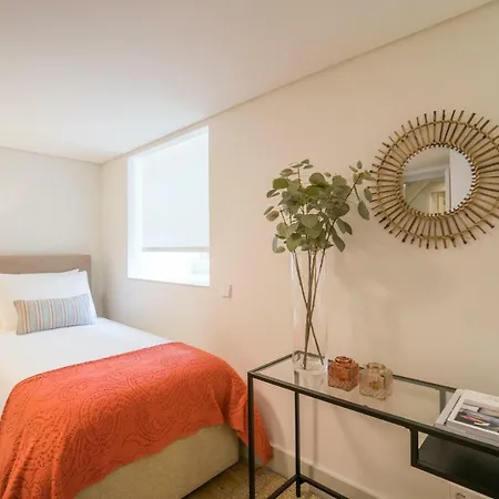 Courtyard & Elegance Apartman Lisboa