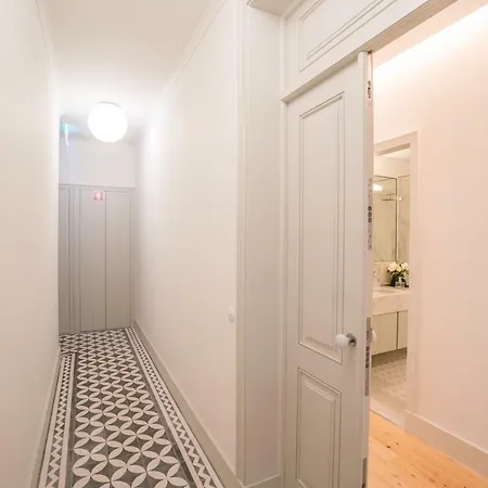 Courtyard & Elegance Διαμέρισμα *