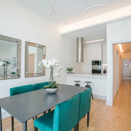 Courtyard & Elegance Daire